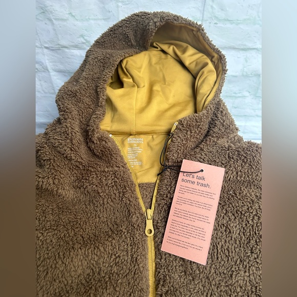 - GIRLFRIEND COLLECTIVE Dark Olive Recycled Half-Zip
Fleece SIZE Large NWT… - Picture 8 of 9